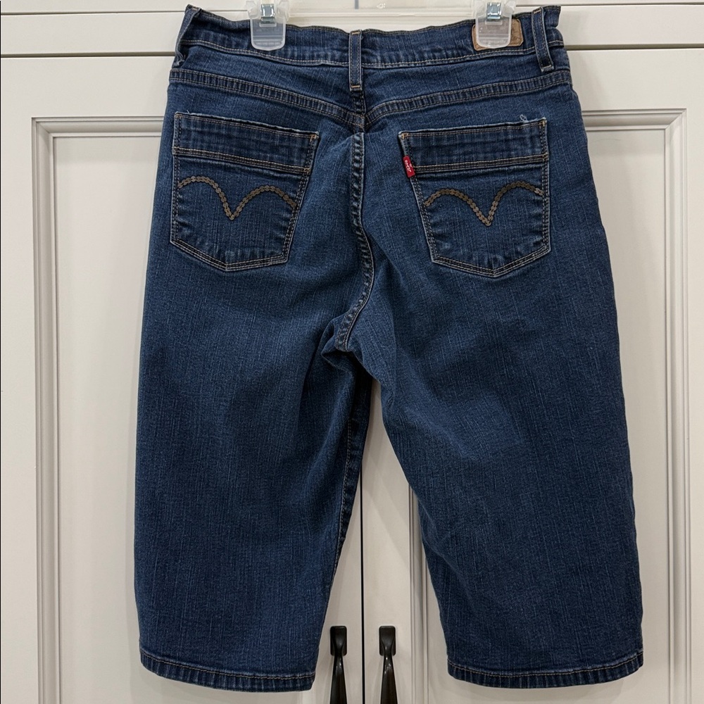 LEVI’S SAN Francisco 512 perfectly slimming Capri Size 12 dark wash denim jeans